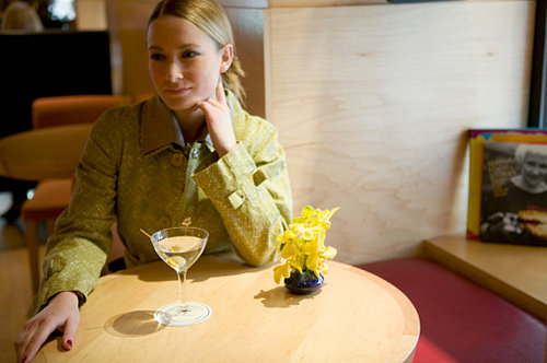 Do Tell: How Long Would You Wait for Your Date? 