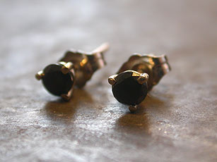 ear_bdstuds_image