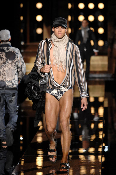 Dolce & Gabbana Menswear Spring/Summer '08: Love It or Hate It? 