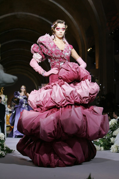Modelwalk_Tony_14482420_600 Modelwalk_Tony_14482420_600
