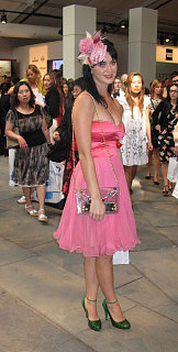 Fabarazzi! Zooey Deschanel Look-A-Like!
