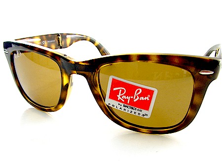 Simply Fab: Folding Ray Ban Wayfarers Simply Fab: Folding Ray Ban Wayfarers