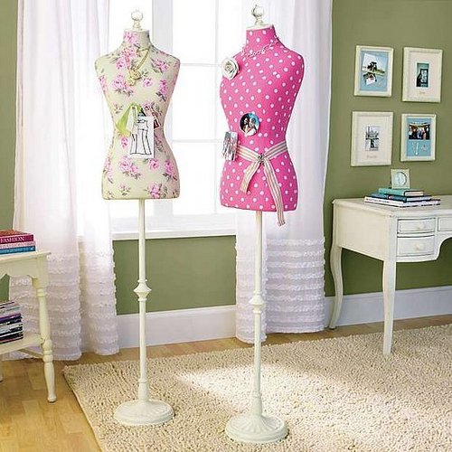 Simply Fab: Pottery Barn Dress Form 