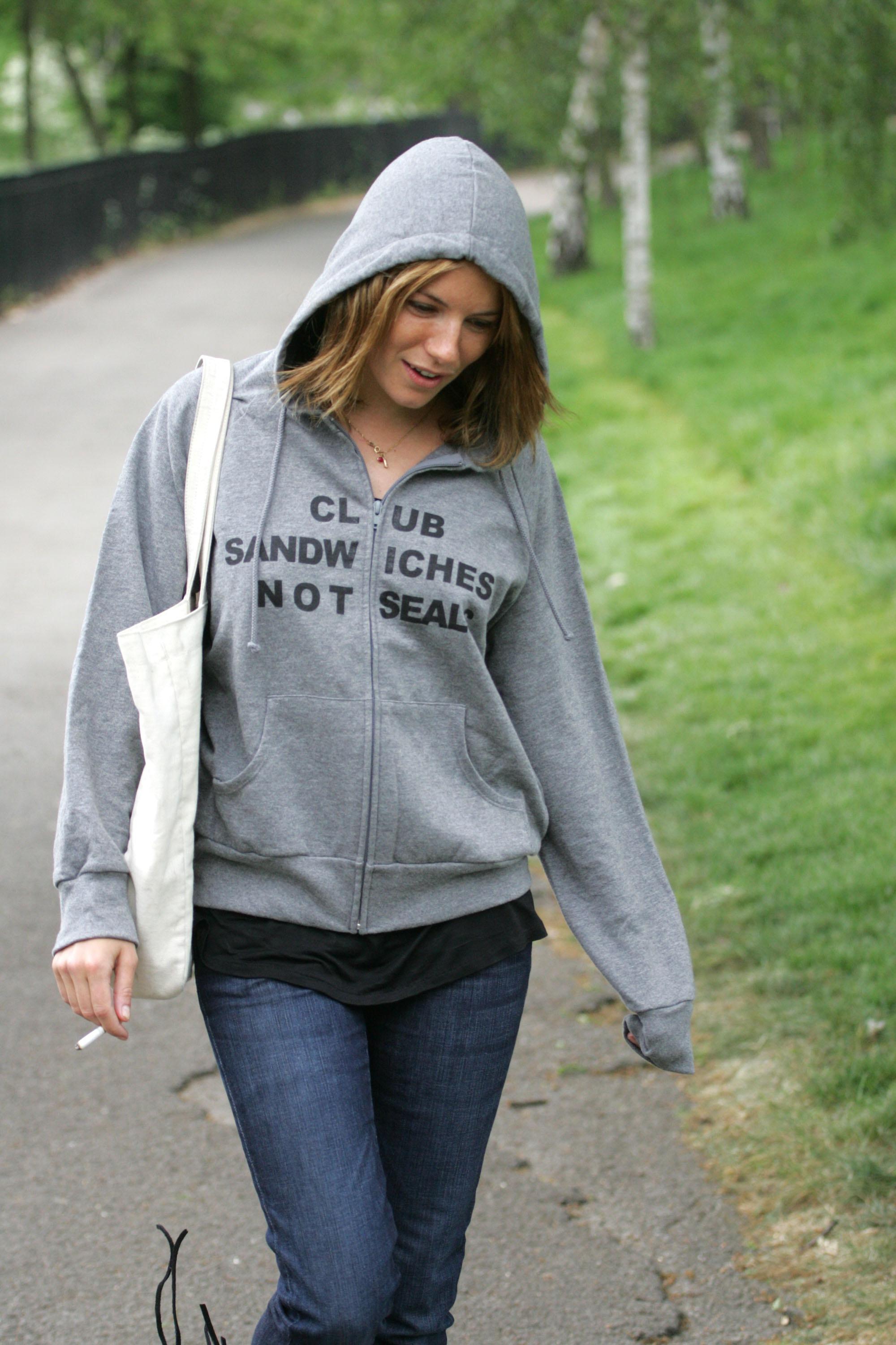 sienna_miller_09_wenn1285904 sienna_miller_09_wenn1285904