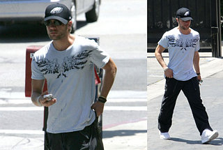 Ryan Phillippe Still Hiding His Hotness