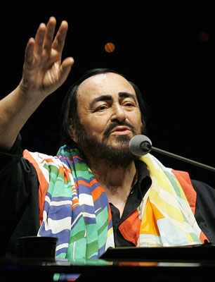 Sugar Bits - Pavarotti Passes Away