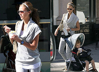 Jessica Alba Likes Cold Treats
