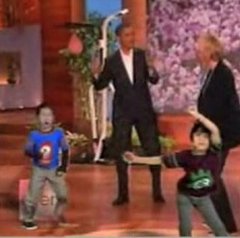 Yo Gabba Gabba Kiddies, Barack Obama, and Ellen DeGeneres Have a Dance Party Yo Gabba Gabba Kiddies, Barack Obama, and Ellen DeGeneres Have a Dance Party