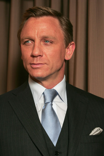 Dreamy-Eyed Daniel Craig Considers Blindness