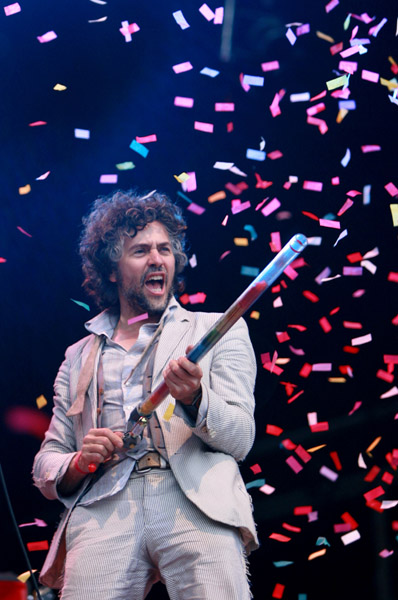 Music Video: Flaming Lips, "She Don't Use Jelly," Live From Oklahoma City