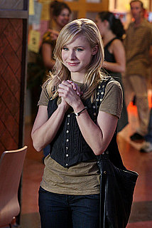 Watch Veronica Mars Take On the FBI 