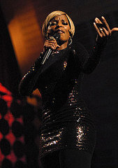 Music Video: Mary J. Blige, "Just Fine"