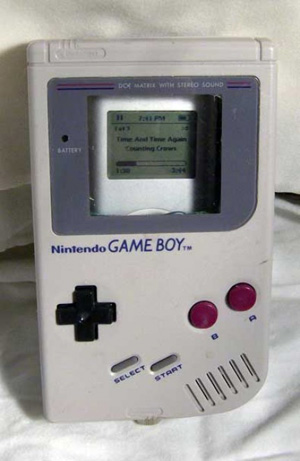 Get Your Hands On A Vintage Gameboy iPod Case