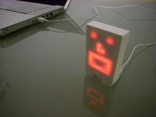 Mr. Tengu: Robot-like Desk Accessory Gets Moody