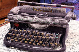 Moment of Geek: Vintage Typewriter Softie