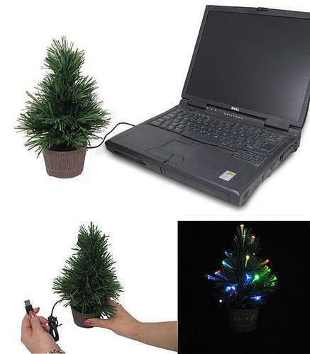 USB Christmas Tree: Love It or Leave It? 