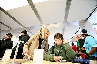 Daily Tech: The Success Story Behind The Apple Store