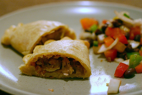 Yummy Link: Chicken Empanadas with Chorizo and Olives