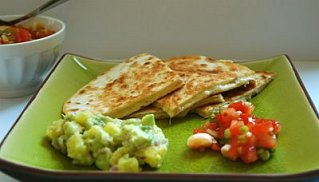 Yummy Link: Cheese Quesadilla with Two Salsas