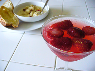 Yummy Link: Gnocchi and Strawberry Sippers