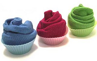Yummy Link: Baby Sock Cupcakes
