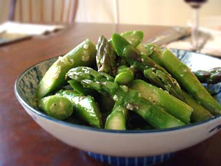 Springtime Side: Sauteed Asparagus