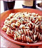 Tasty Tomato Side: Fusilli With Summer Tomato Sauce