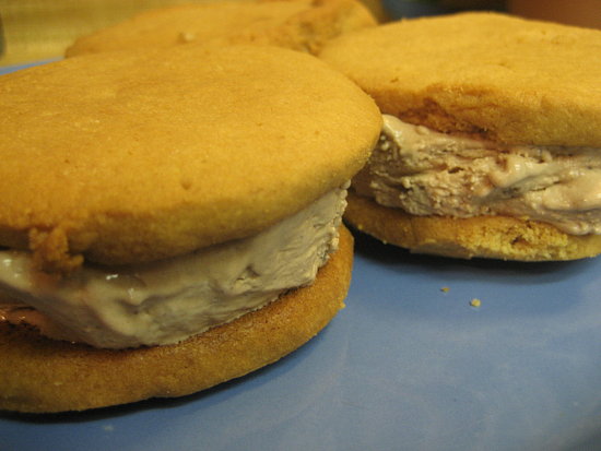 Summer Of Sandwiches: Peanut Butter Cookie & Chocolate Ice Cream Sandwiches