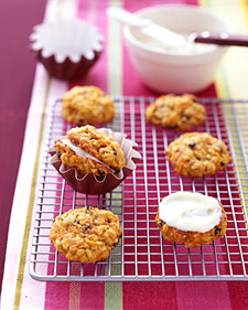 A Perfect Fall Dessert: Carrot Cake Cookies