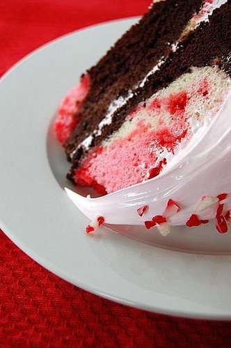 Yummy Link: Pink Marshmallow Peppermint Cake