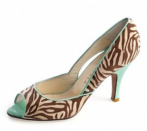 Gigi Favela - Zebra shoes