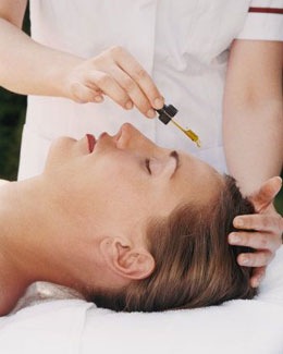 BellaSugar's Guide To Face Serums