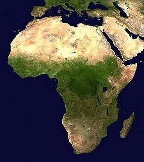 Beauty Byte: Signs of Early Makeup Found in Africa