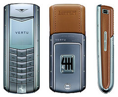 Luxurious Geek: $25,000 Ferrari Phone By Vertu Luxurious Geek: $25,000 Ferrari Phone By Vertu
