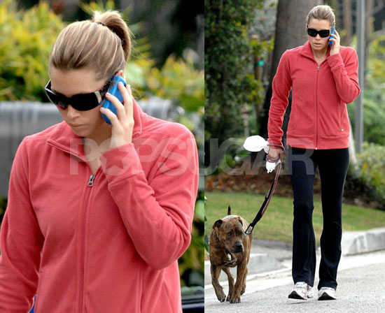 Coordinated Jessica Walks and Talks At The Same Time