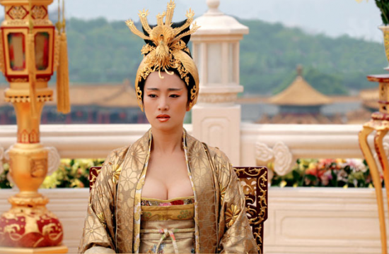 Oscar Nominee: Curse of the Golden Flower for Best Costumes