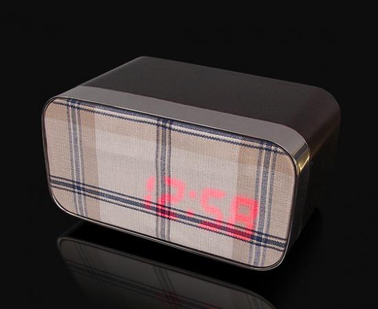 Alarm Clock With Changeable Fabric Front - Genius!