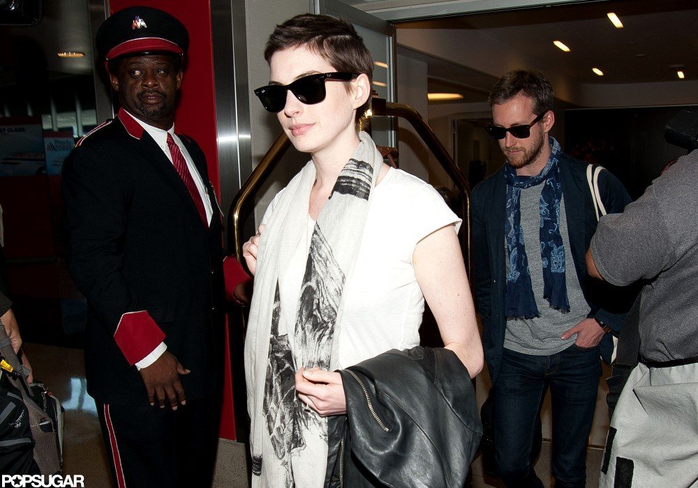Anne Hathaway and Adam Shulman Leaving LAX Pictures | POPSUGAR Celebrity