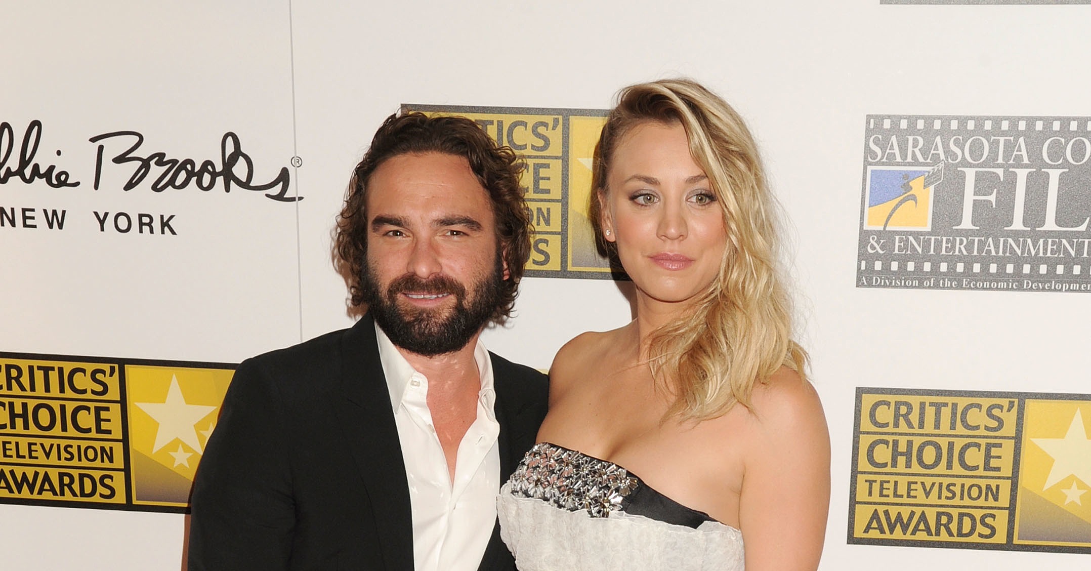 Kaley Cuoco and Johnny Galecki | Celebrities Who Prove You Can Be ...