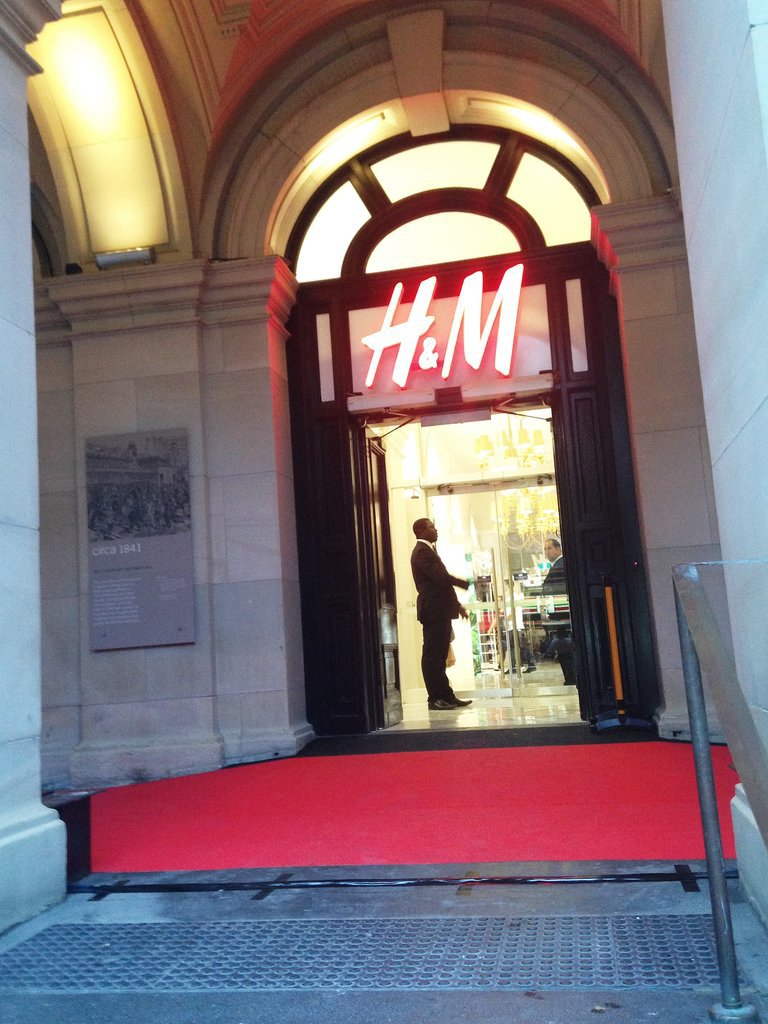 H&M Melbourne Australia Store Launch Pictures | POPSUGAR Fashion Australia