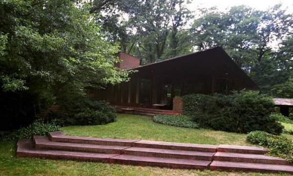 On the Market: Frank Lloyd Wright's Palmer House | POPSUGAR Home